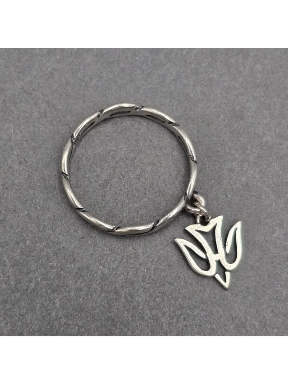 Retired Sterling Silver James Avery Descending Dove Ring Size 8 Twisted Band
